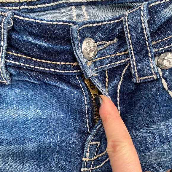 Miss Me Crop Embellished Jeans LT 130 - Picture 2 of 6